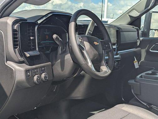 2026 Chevrolet Silverado 3500 LT