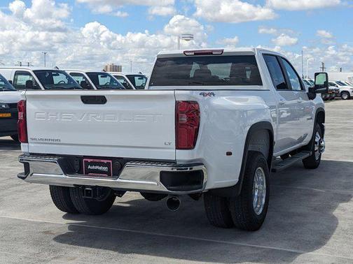 2026 Chevrolet Silverado 3500 LT