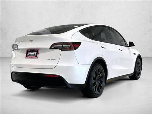 Pearl White Multi-Coat 2022 Tesla Model Y Long Range Dual Motor All-Wheel Drive