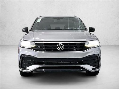 Silver 2023 Volkswagen Tiguan 2.0T SE R-Line Black