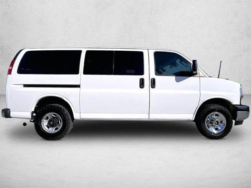 2019 Chevrolet Express 3500 LT