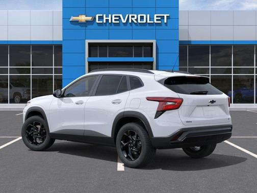 Summit White 2026 Chevrolet Trax LT