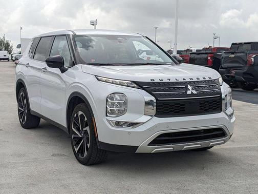2024 Mitsubishi Outlander SE 2.5 2WD
