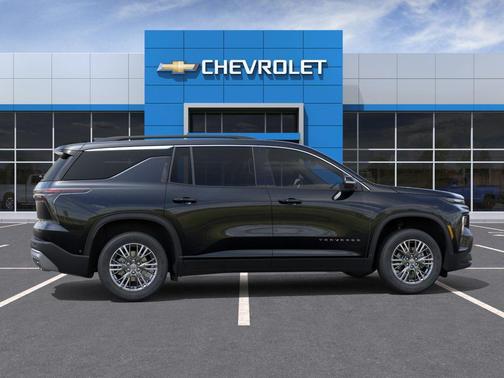 Mosaic Black Metallic 2026 Chevrolet Traverse LT