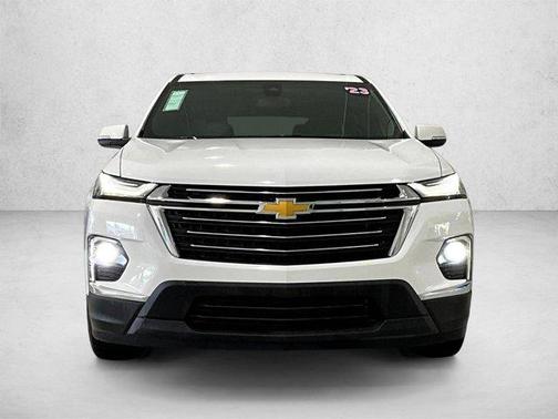 Summit White 2023 Chevrolet Traverse LT Cloth