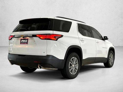 Summit White 2023 Chevrolet Traverse LT Cloth