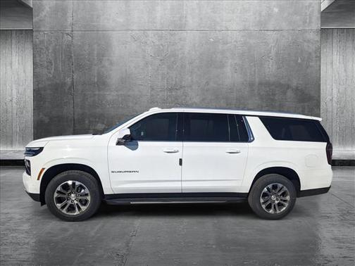2025 Chevrolet Suburban LS