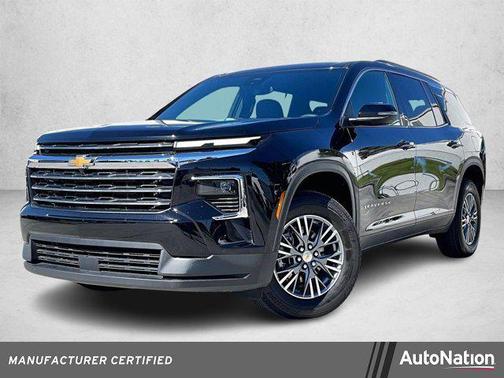 2025 Chevrolet Traverse LT