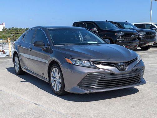 2018 Toyota Camry LE