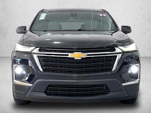 Mosaic Black Metallic 2023 Chevrolet Traverse LS