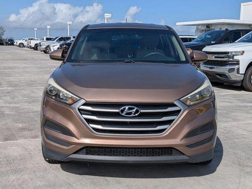2017 Hyundai TUCSON SE