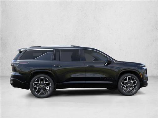 Mosaic Black Metallic 2026 Chevrolet Traverse High Country