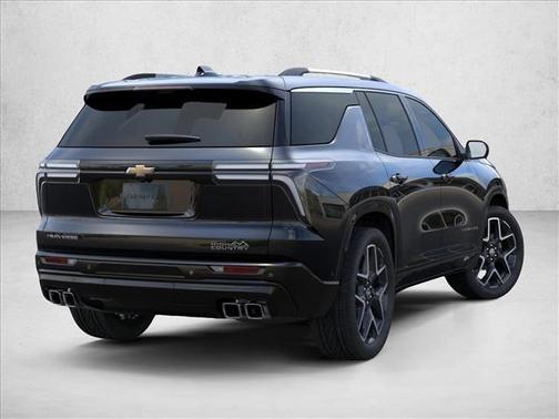 Mosaic Black Metallic 2026 Chevrolet Traverse High Country