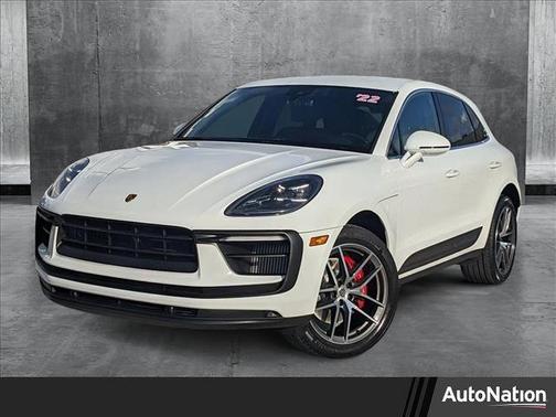 2022 Porsche Macan Base
