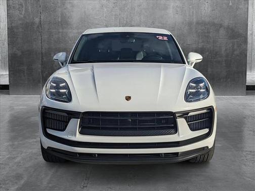 2022 Porsche Macan Base