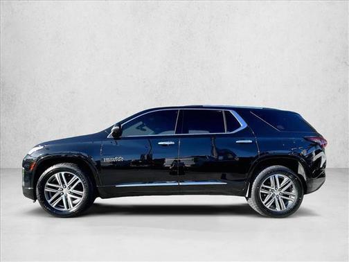 Mosaic Black Metallic 2023 Chevrolet Traverse High Country