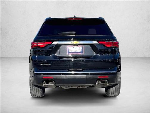 Mosaic Black Metallic 2023 Chevrolet Traverse High Country