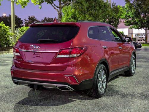 2017 Hyundai SANTA FE SE