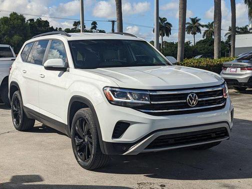 2022 Volkswagen Atlas 2.0T SE w/Technology 4MOTION