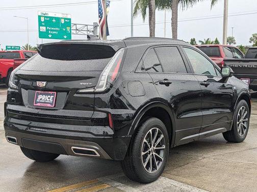 2025 Cadillac XT4 Sport