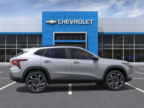 Sterling Gray Metallic 2026 Chevrolet Trax FWD 2RS
