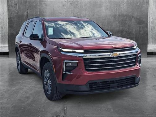 2025 Chevrolet Traverse LT