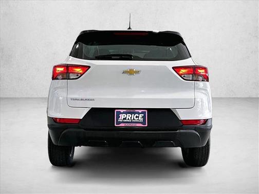 Summit White 2023 Chevrolet Trailblazer LS