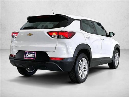 Summit White 2023 Chevrolet Trailblazer LS