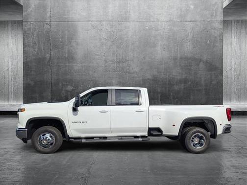 2025 Chevrolet Silverado 3500 LT