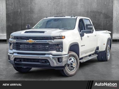 2025 Chevrolet Silverado 3500 LT