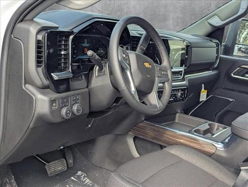 2025 Chevrolet Silverado 3500 LT