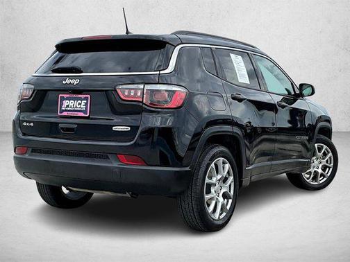 2022 Jeep Compass Latitude Lux