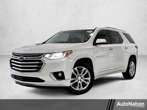 Iridescent Pearl Tricoat 2020 Chevrolet Traverse High Country