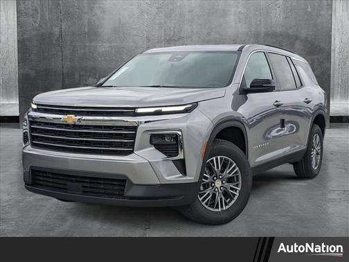 2025 Chevrolet Traverse LT