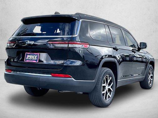 Diamond Black Crystal Pearlcoat 2023 Jeep Grand Cherokee L Limited