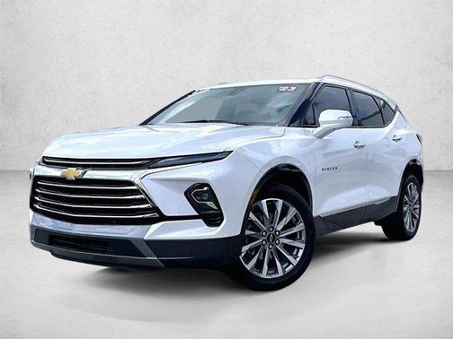 Iridescent Pearl Tricoat 2023 Chevrolet Blazer Premier