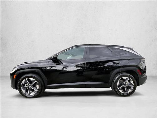 Phantom Black 2025 Hyundai TUCSON SEL Convenience