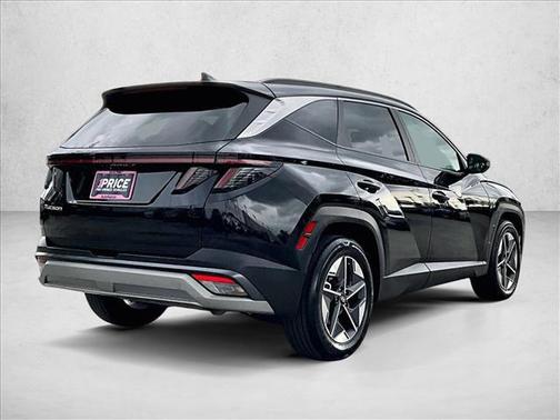 Phantom Black 2025 Hyundai TUCSON SEL Convenience