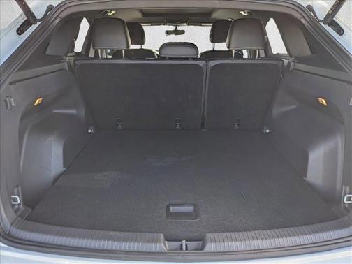 2023 Volkswagen Atlas Cross Sport 2.0T SE w/Technology