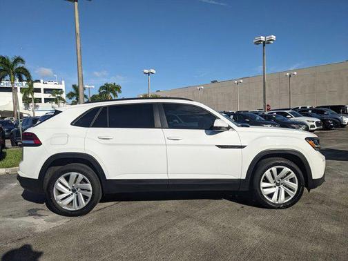 2023 Volkswagen Atlas Cross Sport 2.0T SE w/Technology