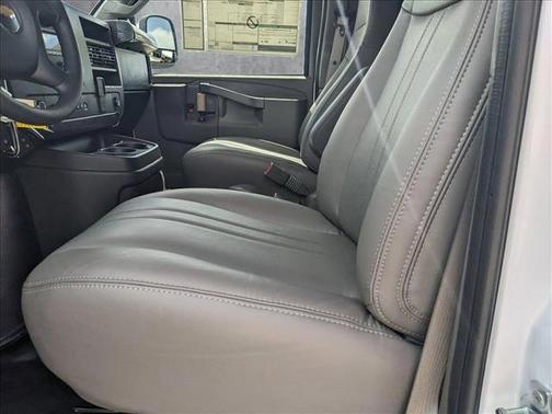 2025 Chevrolet Express 2500 RWD 2500 Regular Wheelbase WT