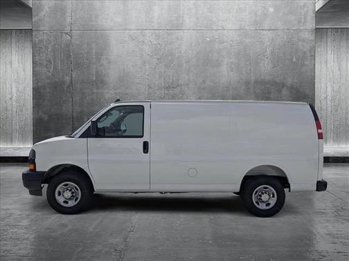 2025 Chevrolet Express 2500 RWD 2500 Regular Wheelbase WT
