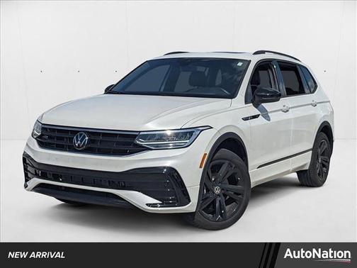 2024 Volkswagen Tiguan 2.0T SE R-Line Black