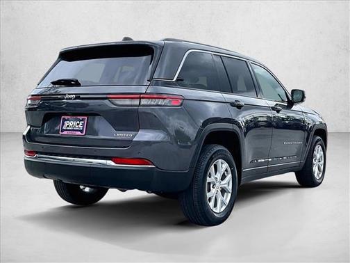 Baltic Gray Metallic Clearcoat 2023 Jeep Grand Cherokee Limited