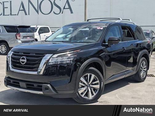 2024 Nissan Pathfinder SL FWD