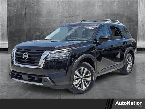 2024 Nissan Pathfinder SL FWD