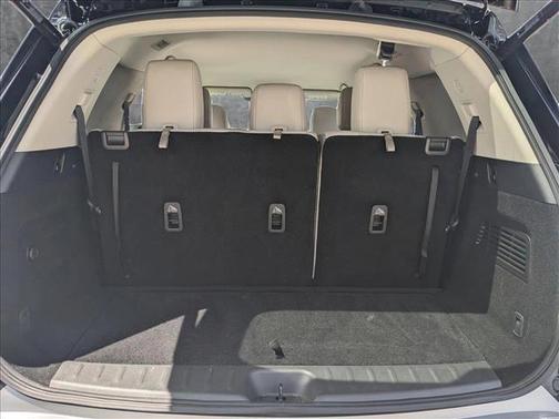 2024 Nissan Pathfinder SL FWD