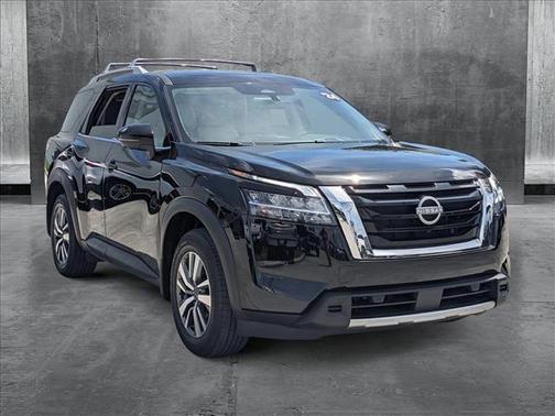 2024 Nissan Pathfinder SL FWD