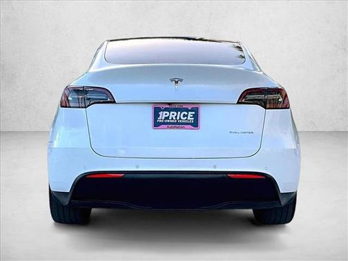 2022 Tesla Model Y Long Range Dual Motor All-Wheel Drive
