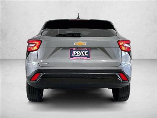 Sterling Gray Metallic 2024 Chevrolet Trax LS
